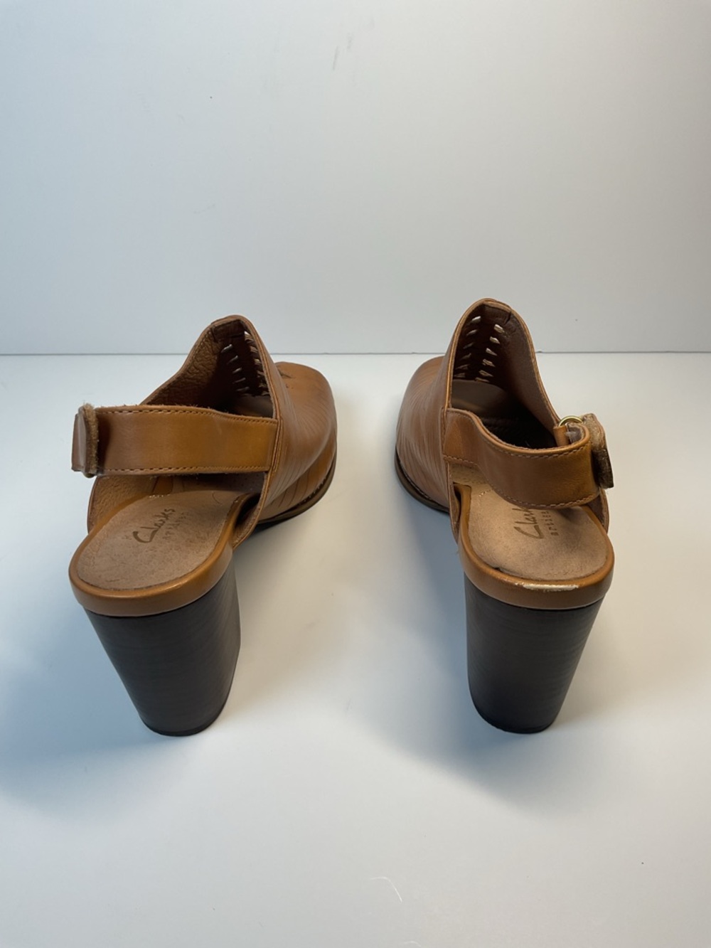 Clarks Leather Slingback Heels Tan Open Toe Comfort Sandals Women’s 9.5 - Picture 5 of 10